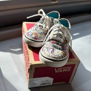 Llama party vans
